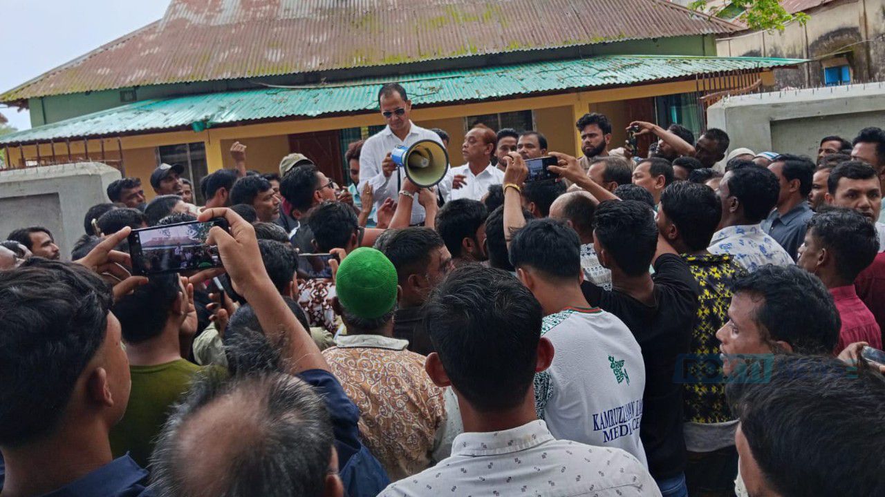 মধ্যনগরে  বিএনপির ৪৮তম প্রতিষ্ঠা বার্ষিকীতে এমপি কামরুজ্জামান কামরুল 